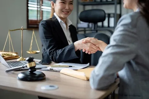 Saboorian & Associates, Los Mejores Abogados de Accidentes